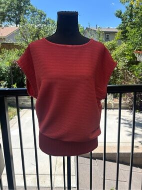 Savvi Ribbed Short Sleeve Top in Coral Pink